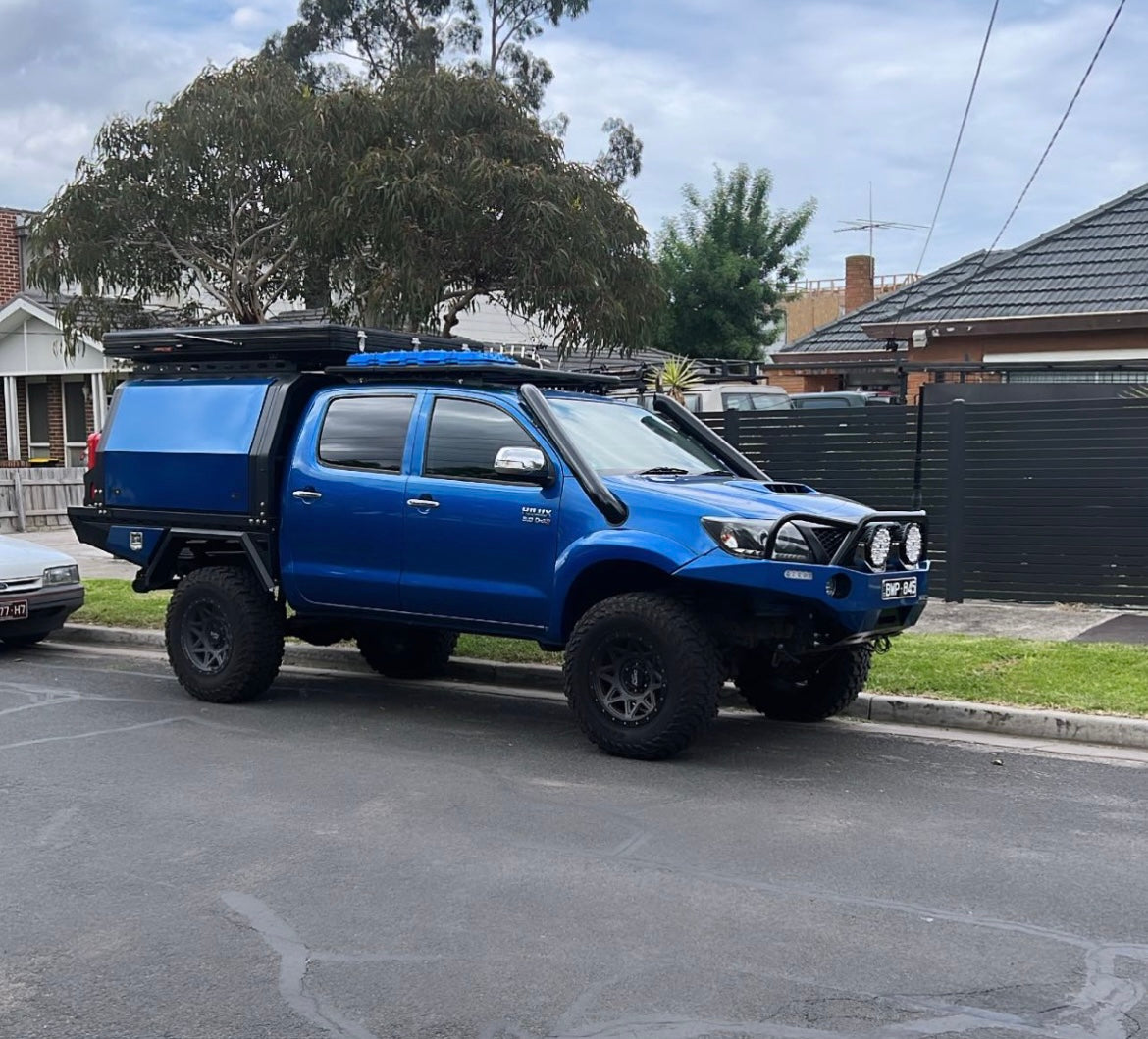 N70 Toyota Hilux 4" Short-Entry Stainless Snorkel
