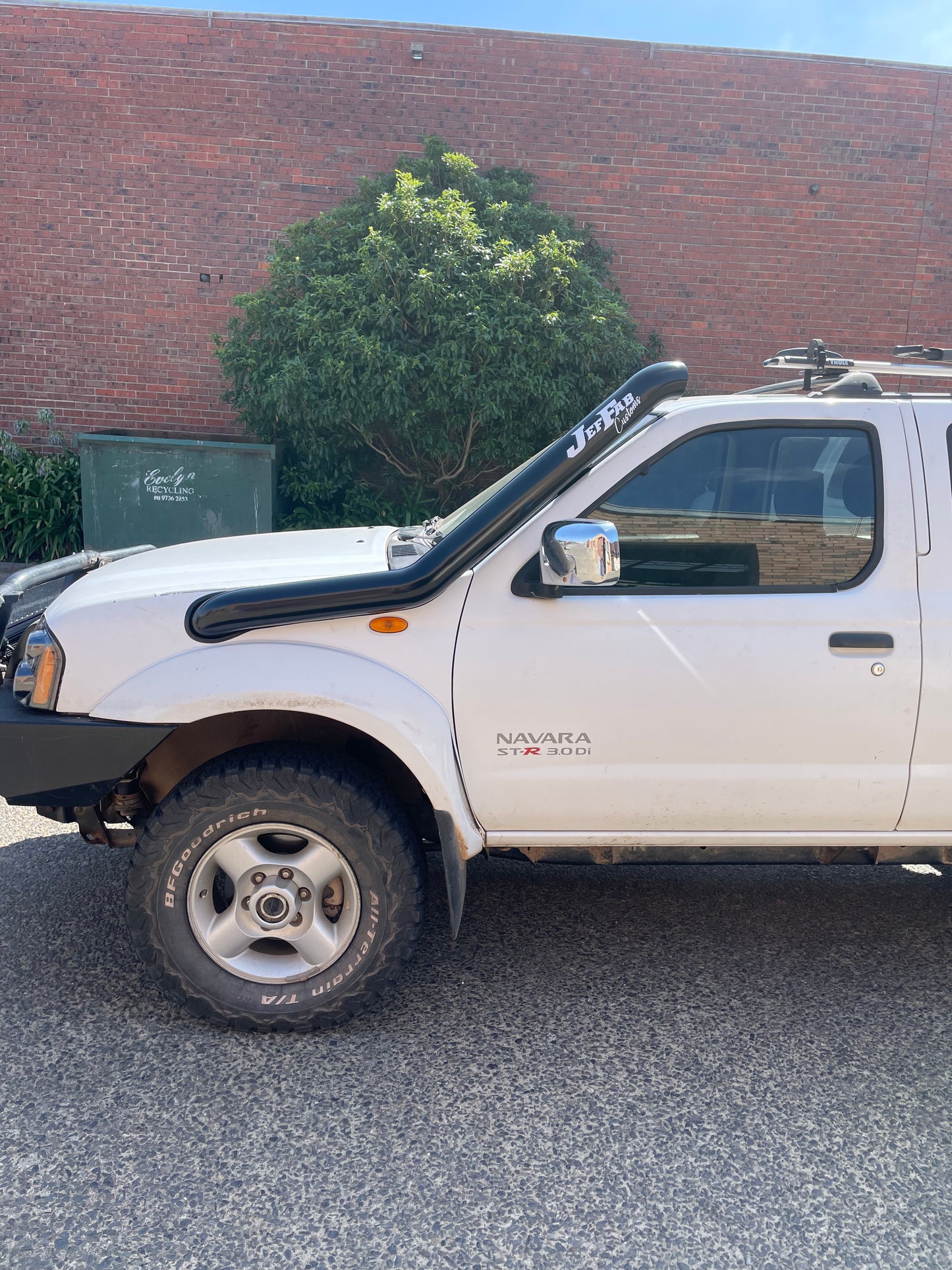 D22 Nissan Navara Mid-Entry Stainless Snorkel