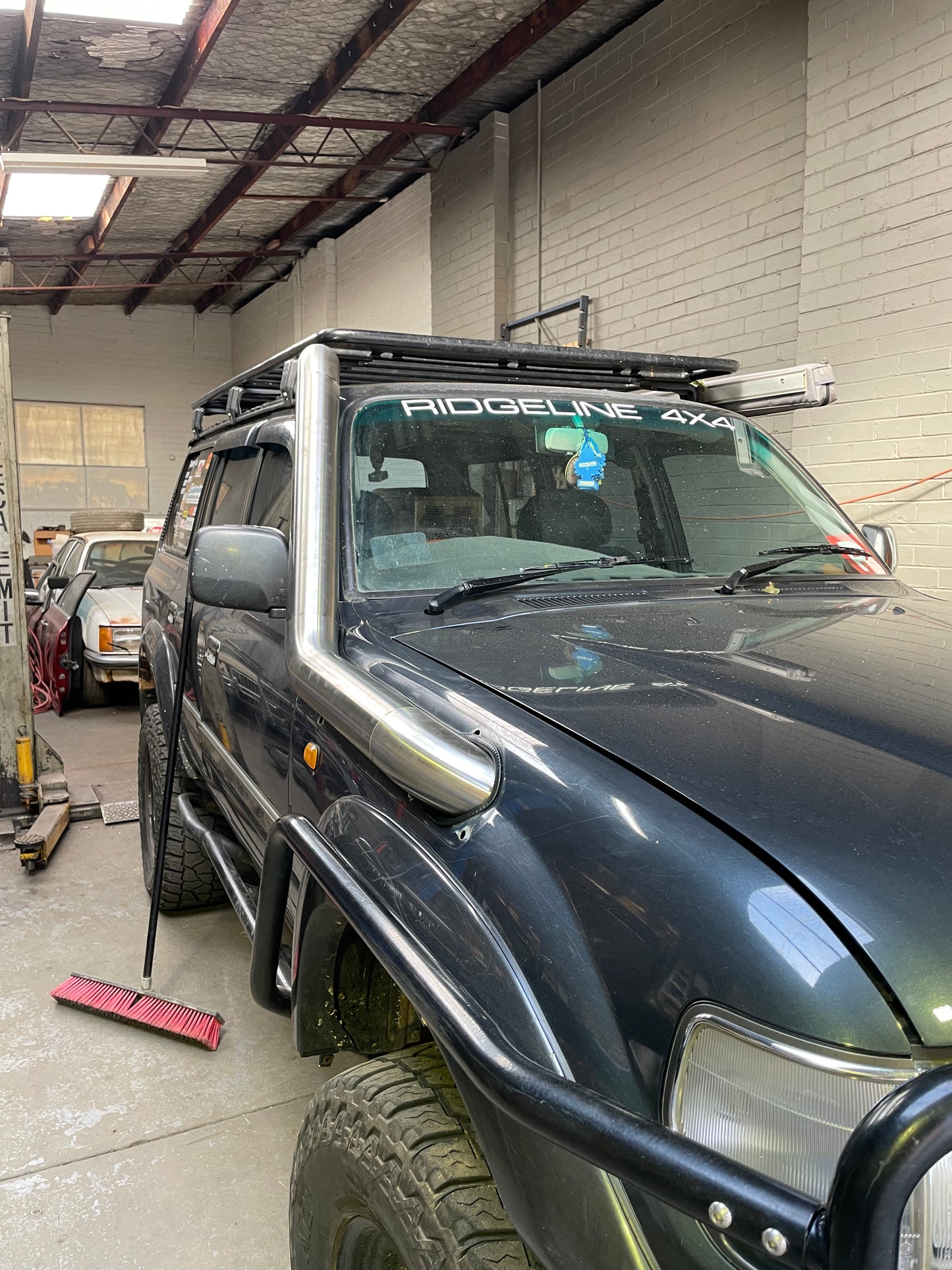 80 Series Toyota Landcruiser Over-Roof 4" Long-Entry Stainless Snorkel