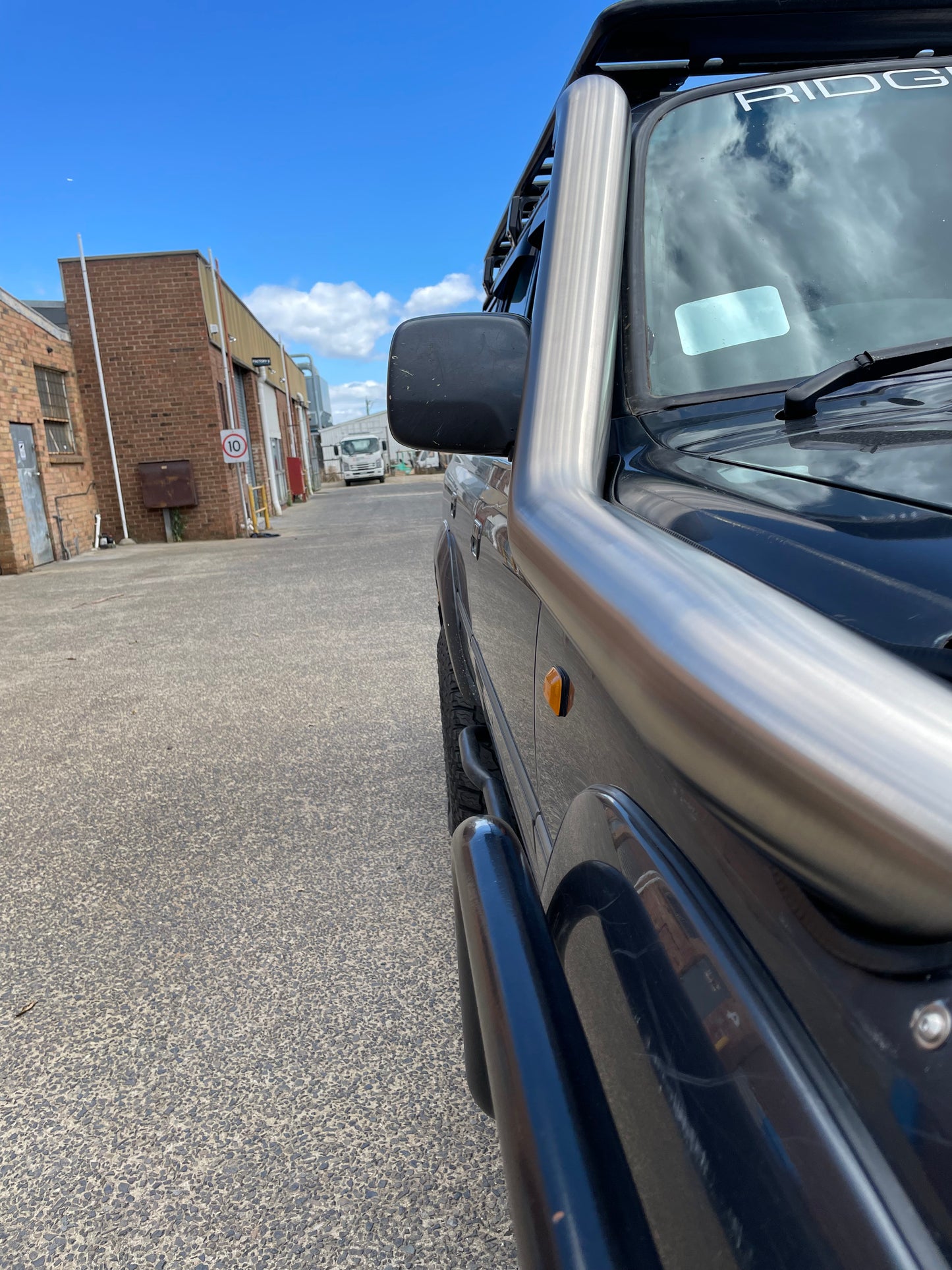 80 Series Toyota Landcruiser Low-Cut 4" Long-Entry Stainless Snorkel
