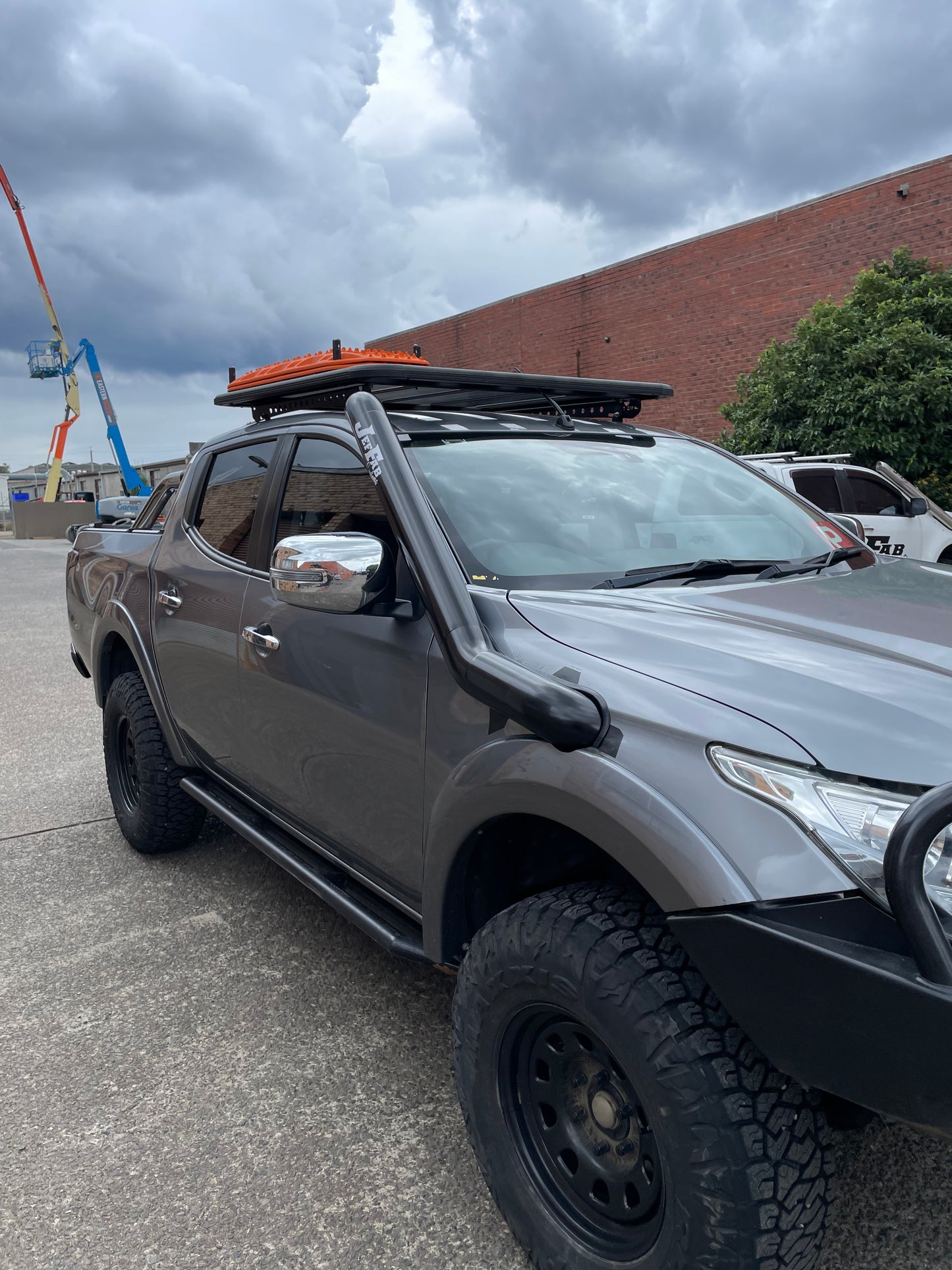 Mitsubishi MQ Triton 4" Mid-Entry Stainless Snorkel