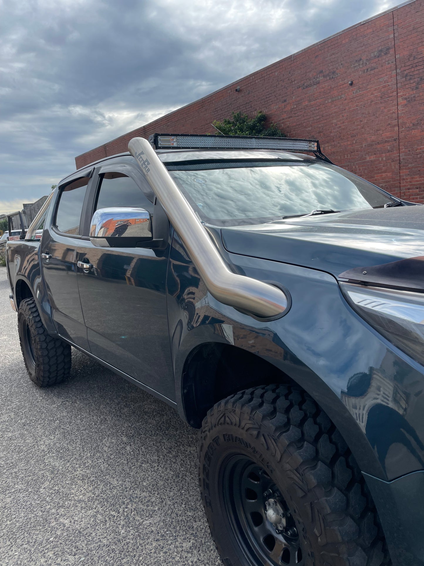 Holden RG Colorado/Colorado 7, 4" Mid-Entry Stainless Snorkel