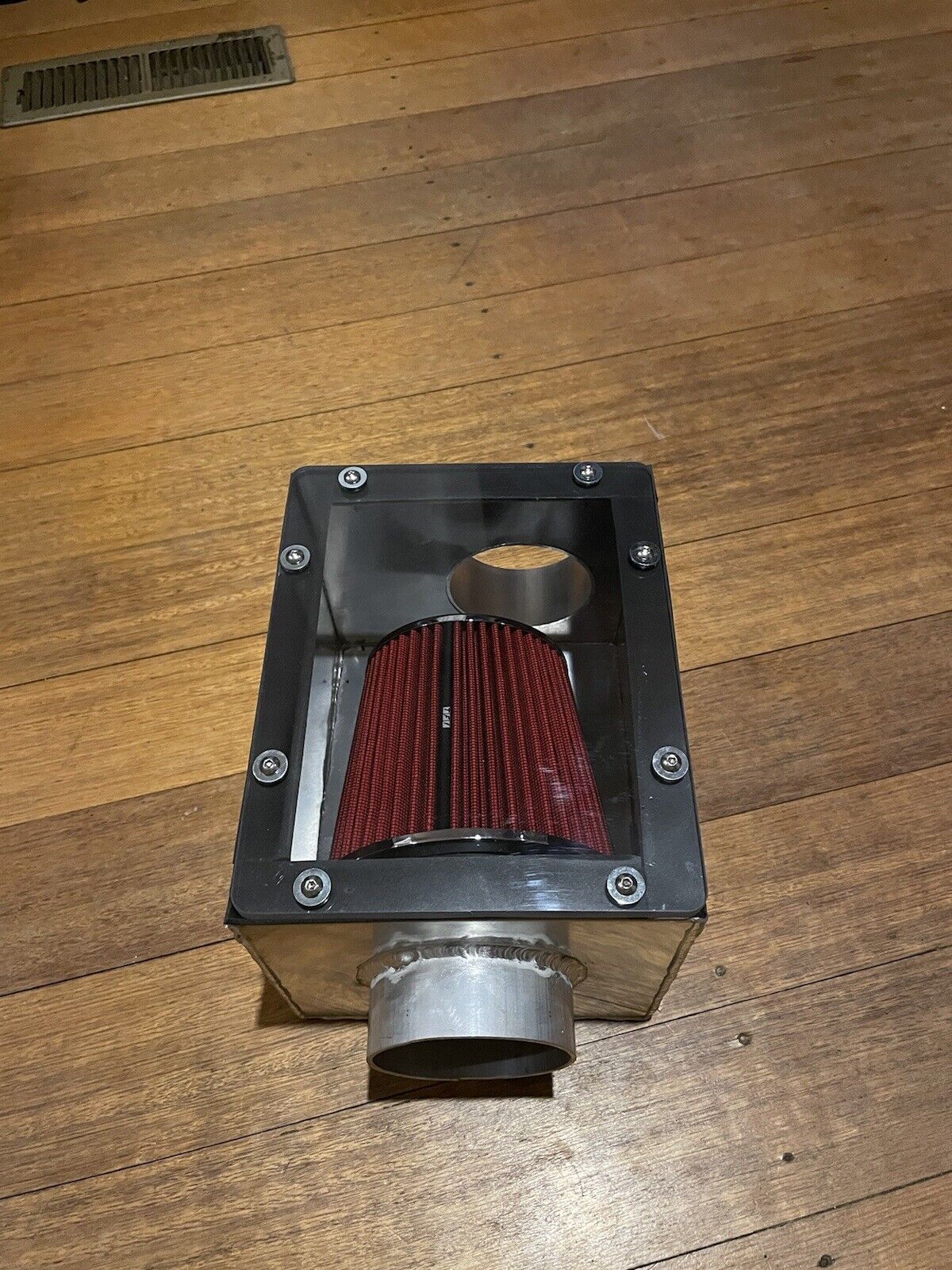 4” clear lid universal air box
