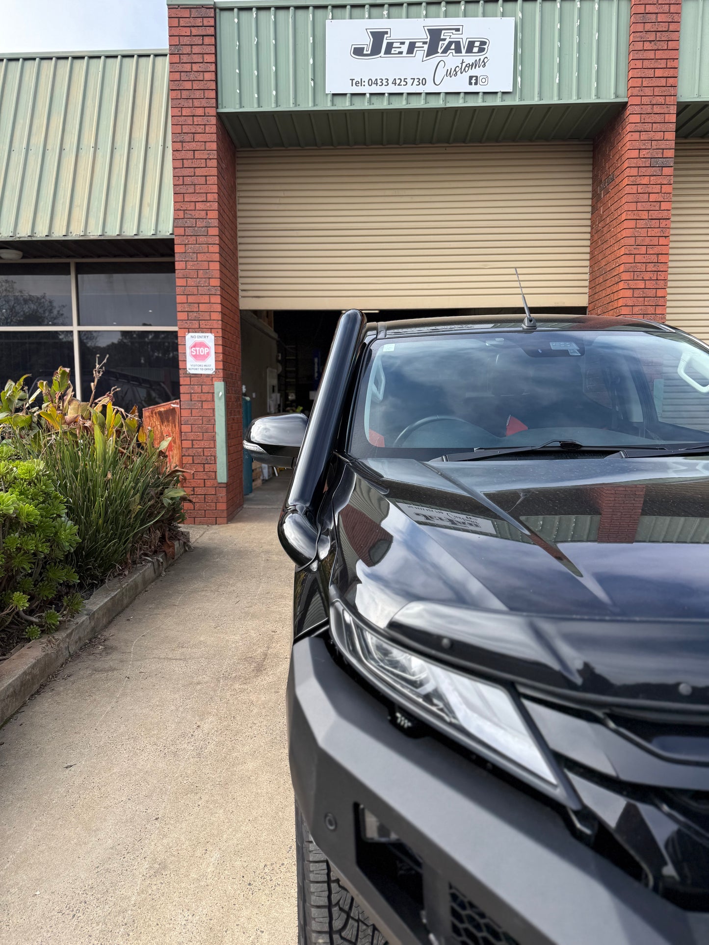 Mitsubishi MR Triton 4" Mid-Entry Stainless Snorkel