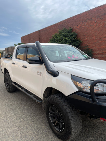 N80 Toyota Hilux 4" Mid-Entry Stainless Snorkel