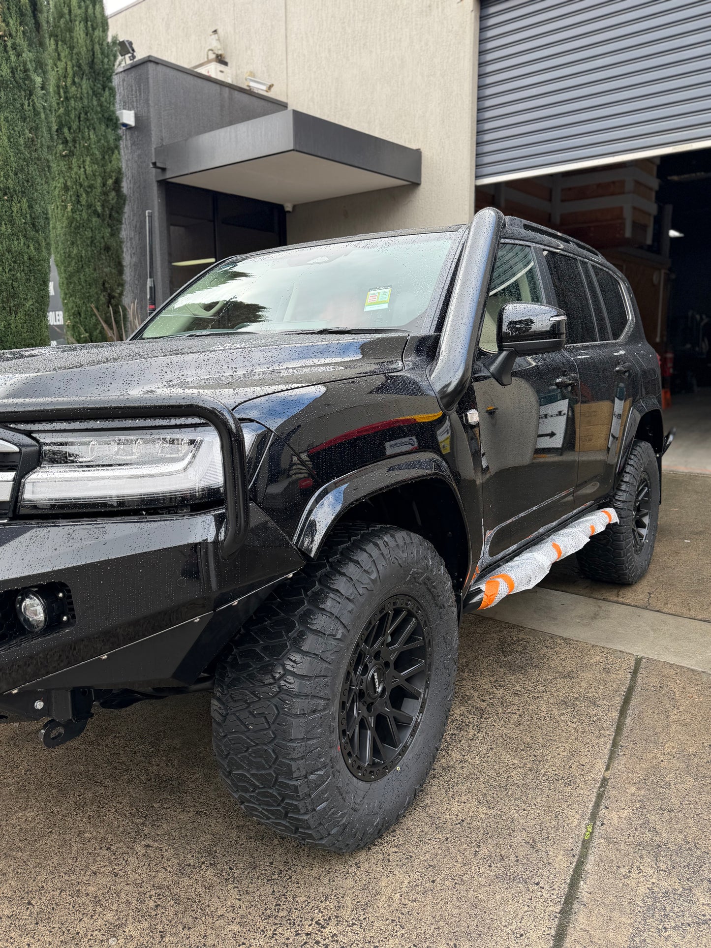 Toyota Landcruiser 300 Series 5" Short Entry Snorkel