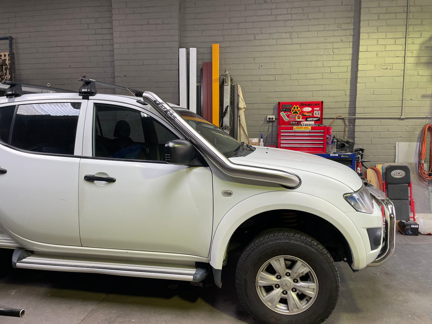 Mitsubishi MN Triton 4" Long-Entry Stainless Snorkel